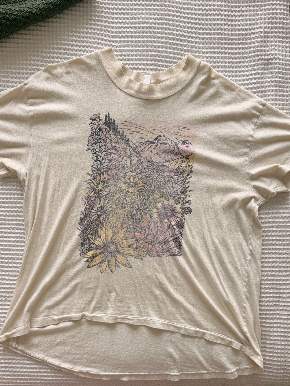 Cream Floral Graphic Women’s Tee